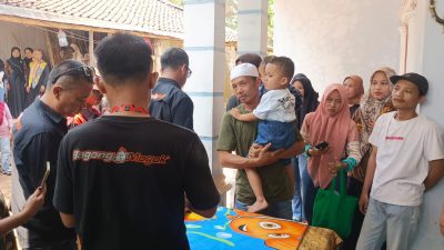 (Warga yang ikut sunatan massal di Anniversary BM Korwil 5)